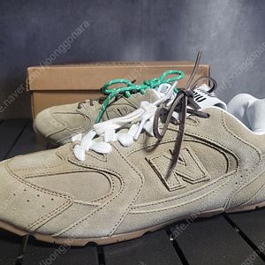 미우 뉴발 남성 270