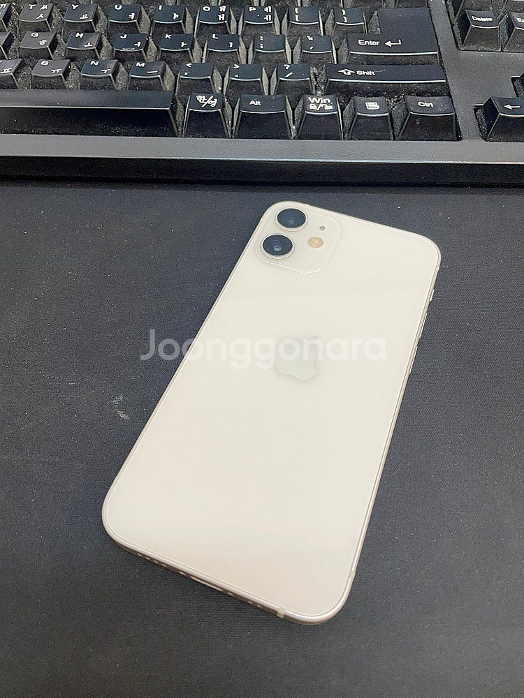 아이폰12미니 화이트 64GB 상태좋은 중고19만팝니다...--0
