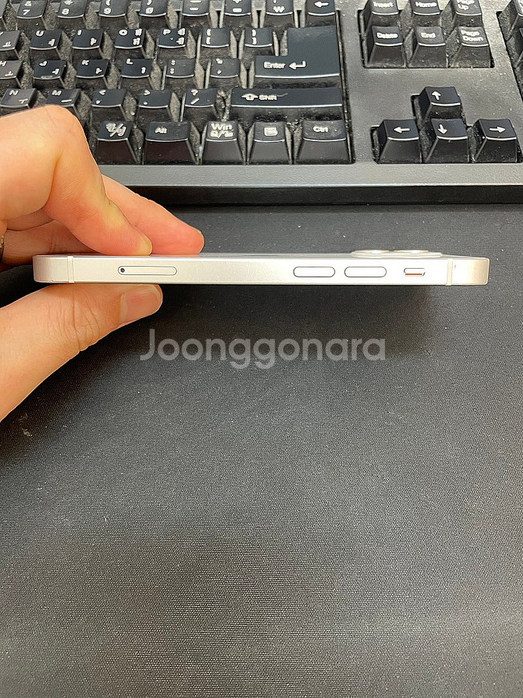 아이폰12미니 화이트 64GB 상태좋은 중고19만팝니다...--6