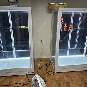 마이뮤지엄 화이트 5000번대 장식장 4개 처분합니다.