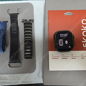 애플워치 울트라2 49mm 블랙 트레일 루프 (M/L)&애플케어 팝니다.