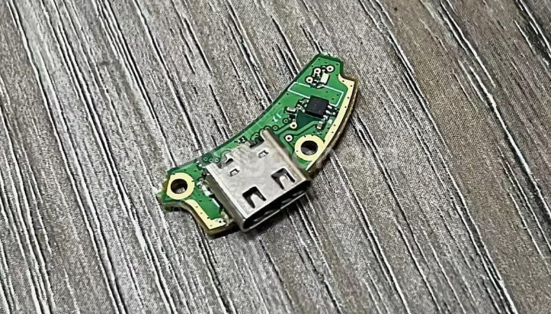 보스 헤드폰 QC45 QC35 충전기 포트 PCB Ty...--0