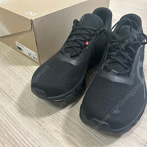 ON 온러닝 클라우드몬스터2 블랙 270mm 러닝화