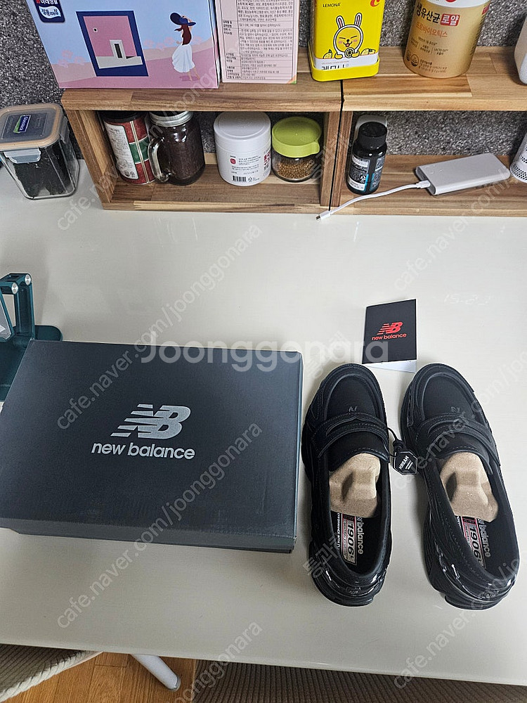 뉴발란스 1906L 로퍼 팝니다--0