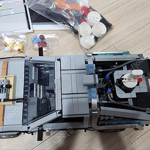 레고 10300 드로리안(조립품) 판매 이미지