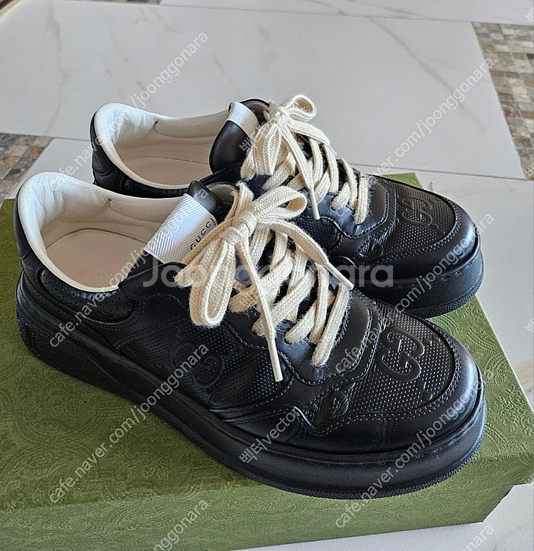 구찌 GG엠보스 스니커즈 팝니다 260~265--3