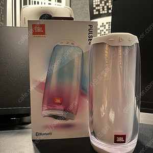 JBL Pulse 4 블루투스 스피커 판매합니다. (풀박스)