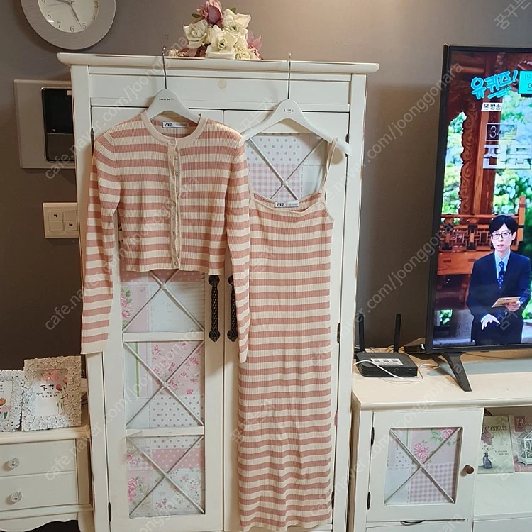 자라 라인 린 지고트 온앤온 잇미샤 샤틴 레니본 케네스레이디 자라 플라스틱아일랜드 에잇세컨즈 미쏘 니트 스웨터 가디... 이미지