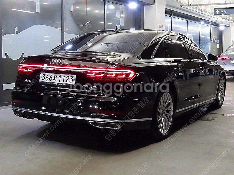 아우디 중고 A8 검정색 2020년식 75,380km ...--4