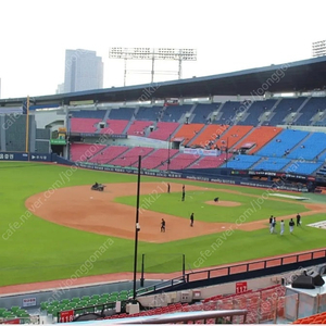 6월8일 두산vs롯데 3루오렌지석4인