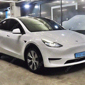 테슬라 모델 Y 중고차 모델 Y 흰색 2023년식 17,915km RWD 중고차직거래장터
