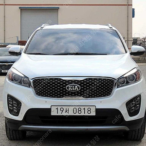 쏘렌토 중고 가격 올뉴쏘렌토 가격 흰색 2016년식 디젤 2WD 2.2 노블레스 기본형 중고차카페