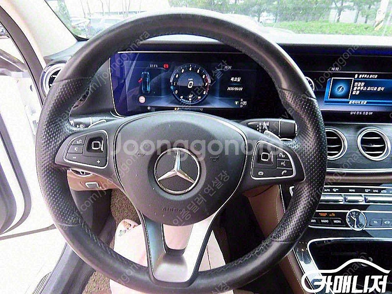 [벤츠]E-클래스 W213 E300 4MATIC 아방가...--8