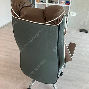 엠파이어 게임의자