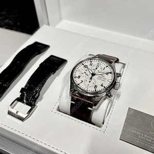 iwc 정품 150주년 크로노파일럿 판매