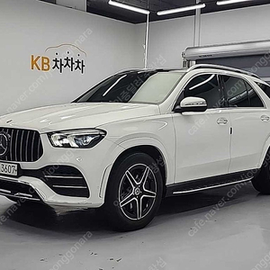 GLE 중고 벤츠 GLE클래스 중고 W167 GLE 450 4MATIC 세단느낌에 연비까지 GLE하이브리드 중고차를 소개합니다.