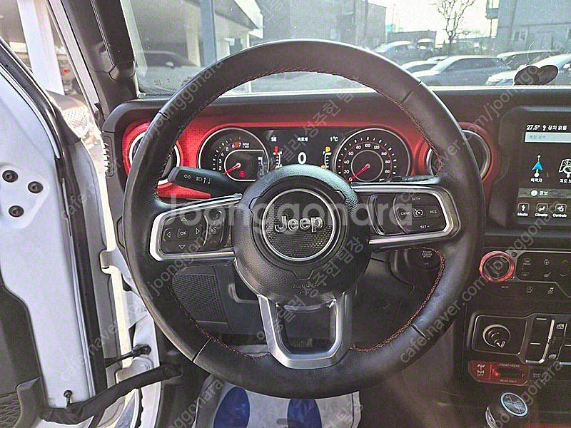 지프 랭글러 중고 랭글러 루비콘 중고 흰색 2020년식...--7