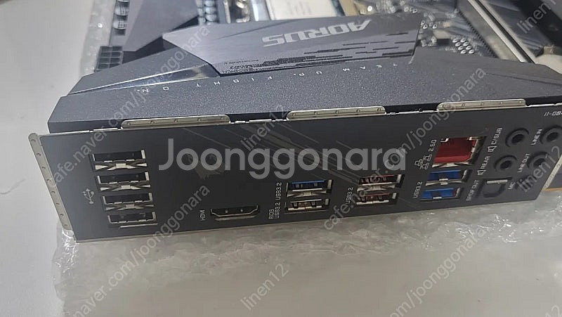 기가바이트 Z490 어로스 엘리트 메인보드--1