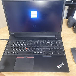 레노버 씽크패드 E595 15인치 중고노트북 팝니다.