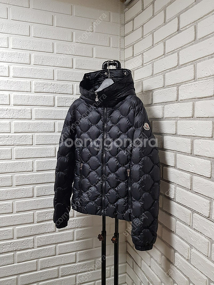 [55/정품] 몽클레어 여성 후드퀼팅패딩--0