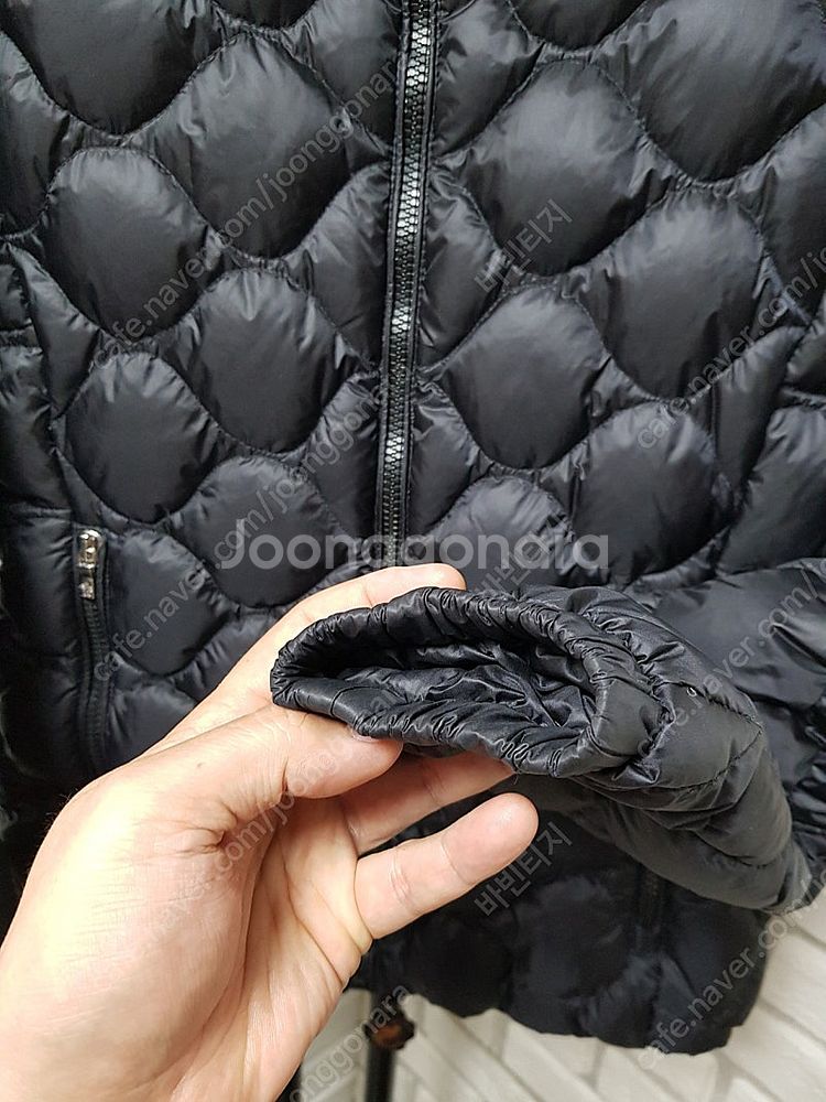 [55/정품] 몽클레어 여성 후드퀼팅패딩--3