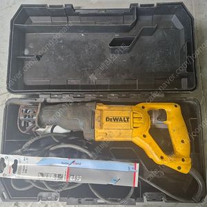 디월트 컷쏘 DW303 보쉬 날 포함 (커쏘, 컷소, 커소)