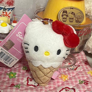 아이스크림 키티 스위츠 디저트 키티 산리오 키티스트랩 키티 인형 키링 갸루 키티스트랩 키티키링 아이스크림키티