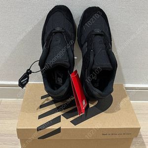 뉴발란스 991 v2 올블랙 235
