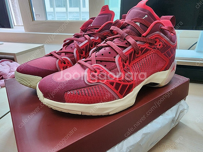 [265-270] 조던37 로우 우먼스 레드--0