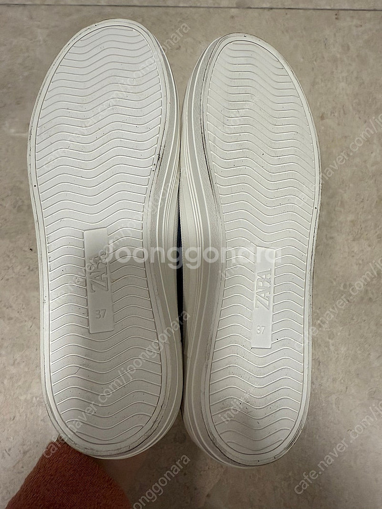 자라 뮬 스니커즈 240 (새상품)--2