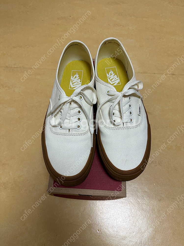 반스 어센틱 GUM / 260사이즈 / 3만--0