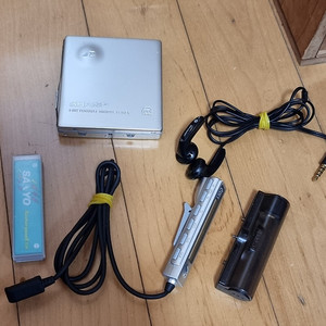 샤프 재생전용 MD ds8 판매합니다