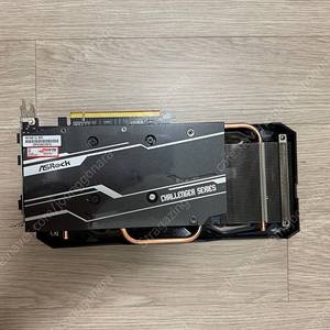 경기 안산 Rx7600 그래픽카드 판매 (새제품 일주일정도 사용)