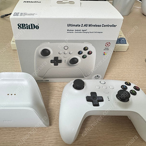 8BitDo 얼티메이트 컨트롤러 정발