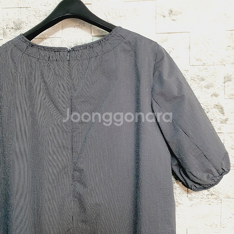 BCBG 비씨비지 잔스트라이프 반팔원피스--5