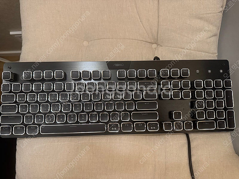 앱코 k840s 키보드 판매합니다--0