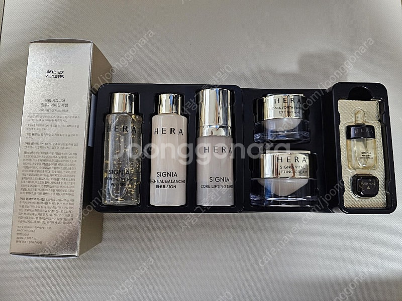 헤라 시그니아 일루미네이팅 세럼 30ml 새상품입니다--0