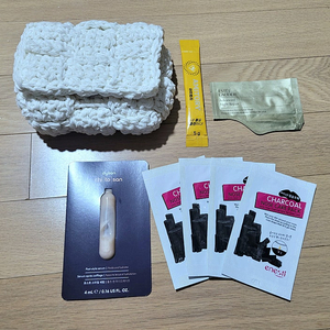 새상품 사진모두 다이슨 키토산크림 코팩 손뜨개파우치 등등