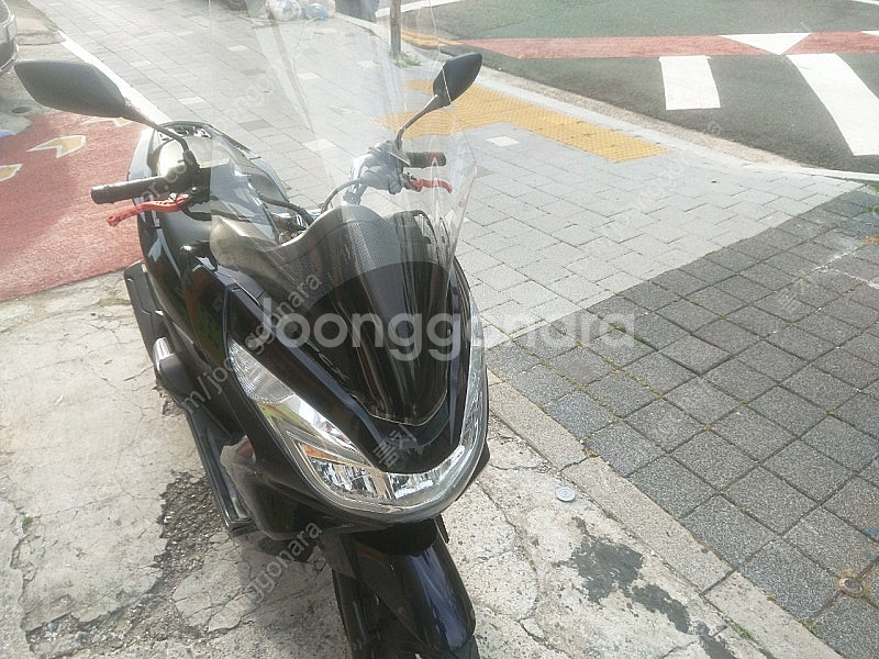 혼다 pcx 125 .18년식 스쿠터.오토바이. 부산--4