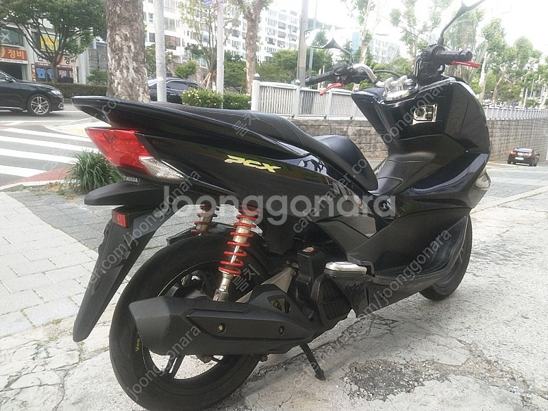 혼다 pcx 125 .18년식 스쿠터.오토바이. 부산--7