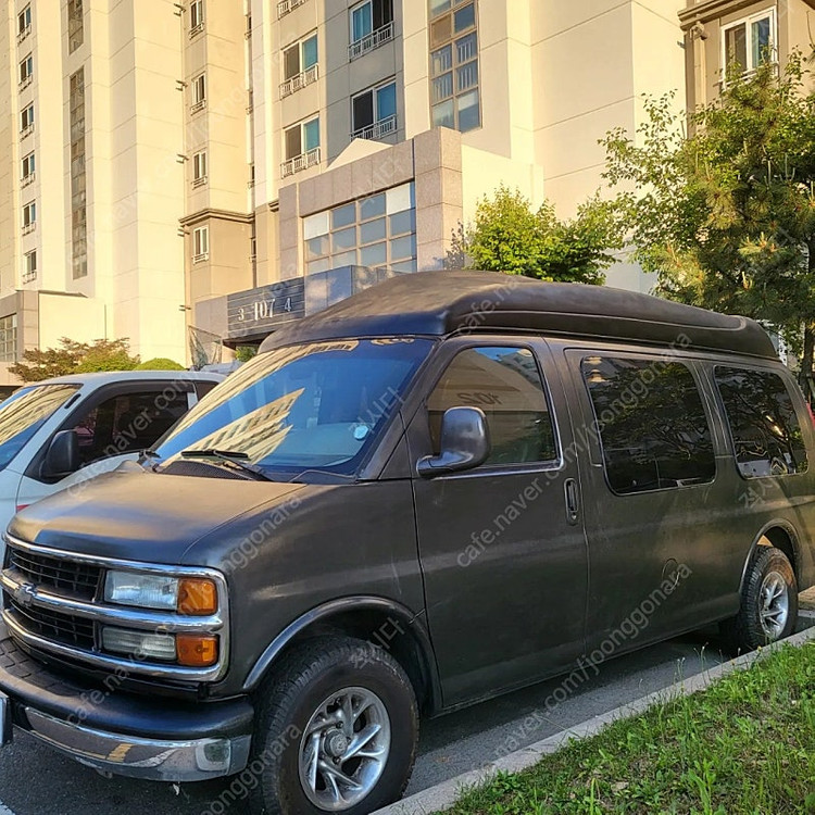 쉐보레 미국 체비밴 여행 캠핑 차박 가능 차량 판매 이미지