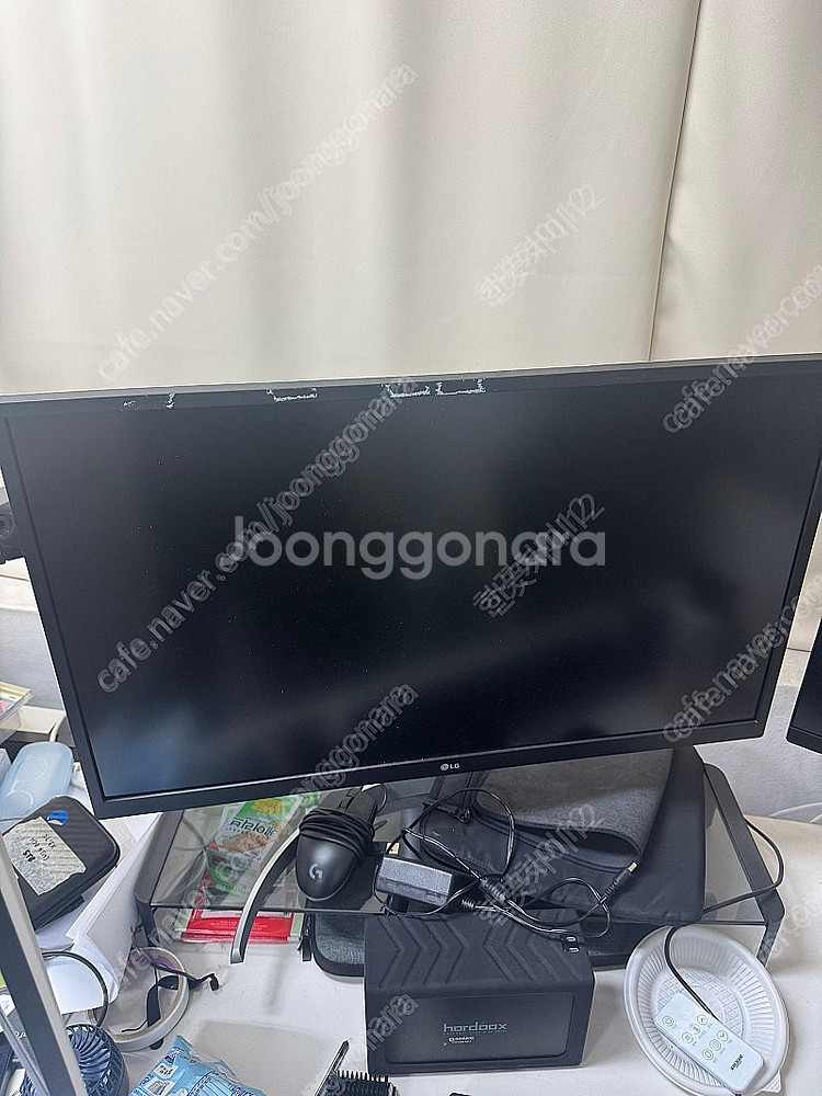 LG 4K 작업용 모니터 팝니다. 27인치, 32인치 ...--3