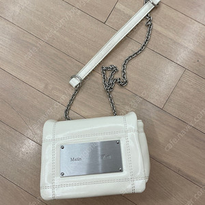 마뗑킴 / 체인 크로스 미니백 / 화이트