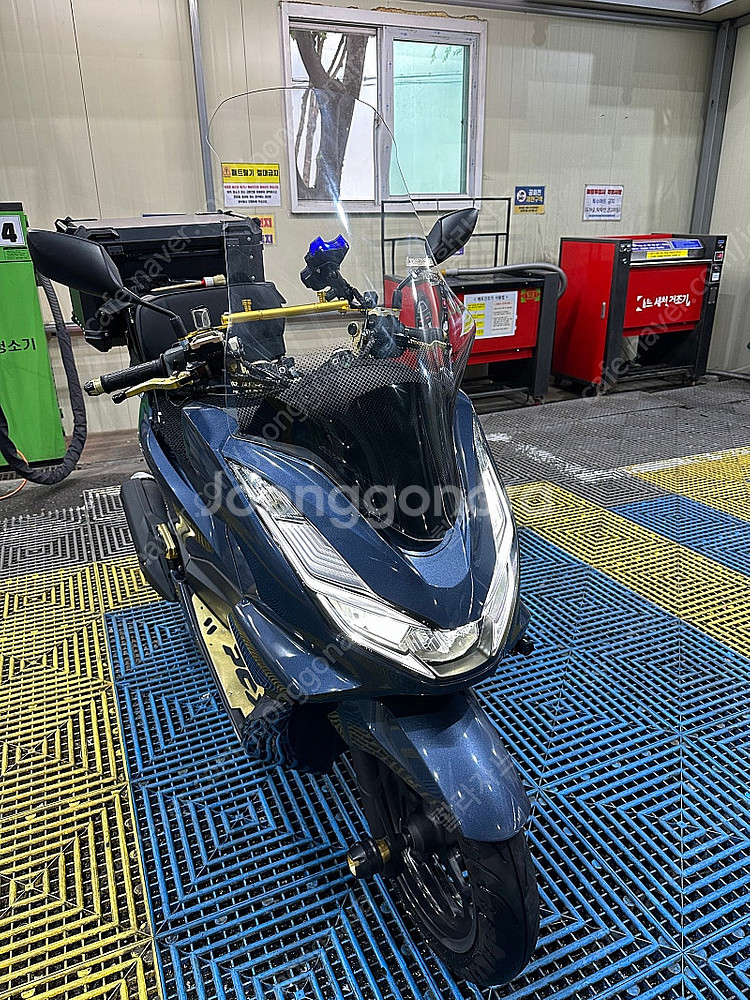 22년식 Pcx 125 14,200키로 풀튜닝 판매--0