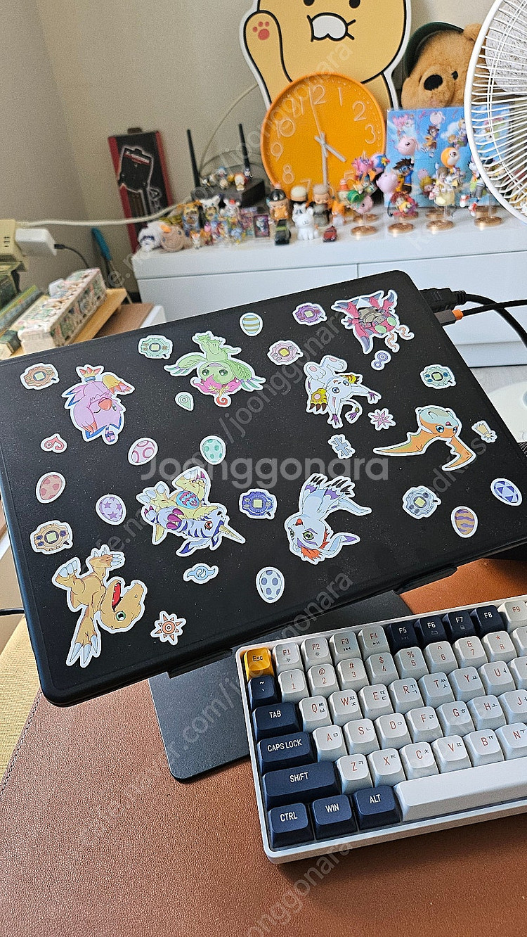 맥북 프로 m3 18기가램 512GB 애플케어O 사이클...--4