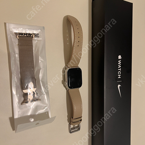 애플워치7 41MM 스타라이트 알루미늄 나이키 스트랩 포함