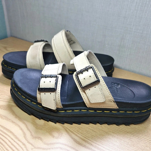 닥터마틴 마일즈 DB 샌들 슬리퍼 슬라이드 270