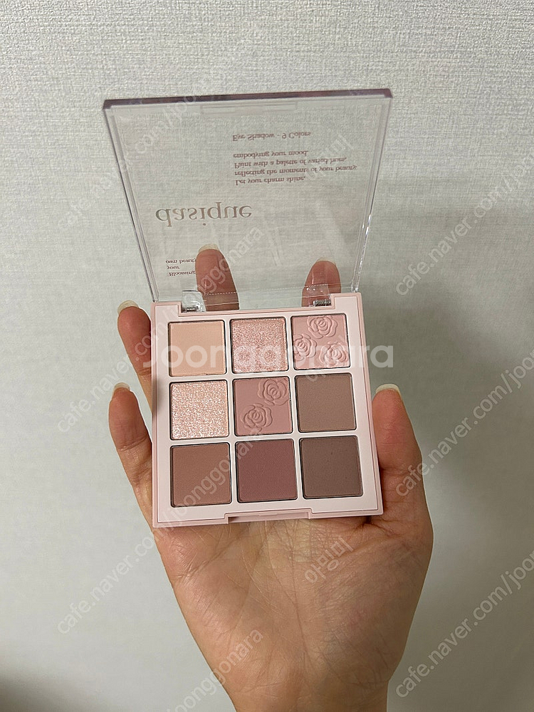 (새상품) 데이지크 섀도우 팔레트 로즈 밀크티 팝니다!--2
