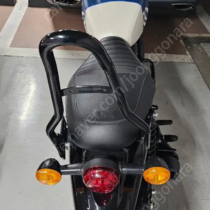 23년식 로얄엔필드 헌터350 팝니다
