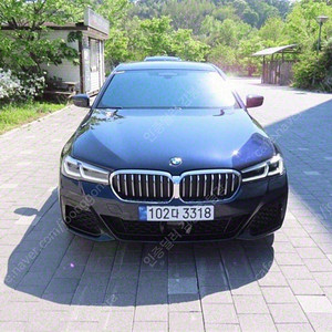 BMW 5시리즈 중고 BMW 중고 5시리즈 중고차 할부 검정색 2022년식 43,807km 530i xDrive M 스포츠 수원중고차